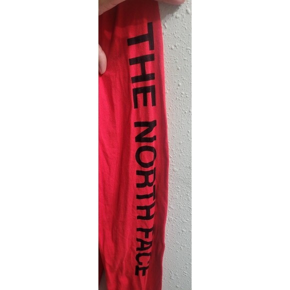 The North Face Men's Red Long Sleeve T-Shirt Spelling On Arm XL - Picture 2 of 5